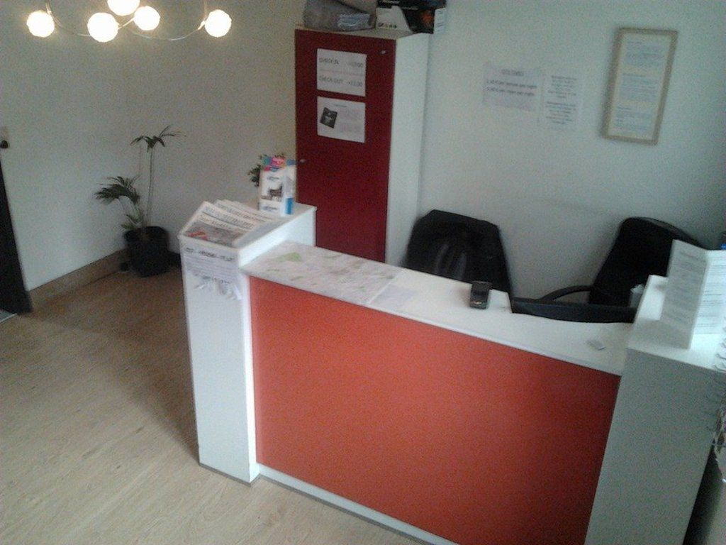 Hostel Louise 伊克塞尔 外观 照片