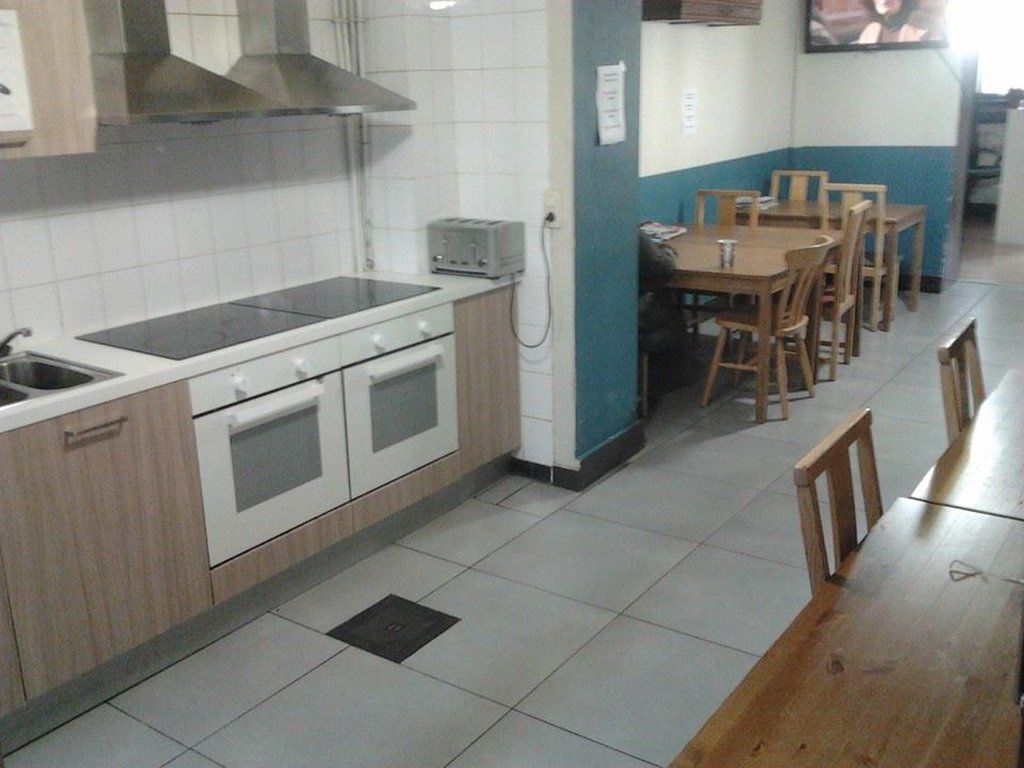 Hostel Louise 伊克塞尔 外观 照片